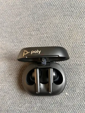 Poly Voyager Free 60 +UC
