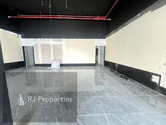 Very prime location Close to park luxury shop Business center ready to move only jest 140k