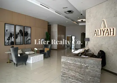 Spacious 1BR I Near Downtown | Skyline View