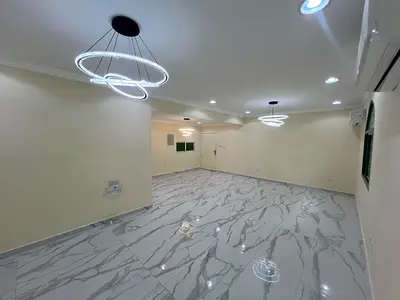 ثلاثه غرف _ للايجار سنوي _المويهات 3 عجمان  _ صيانه علي المالك _  تشطيبات فاخرة  _ اجمل الشقق واقل الاسعار_ تكيف مركزي _بلكونه اطلاله ممتازه