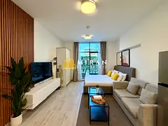 Stylish Furnished Studio - Multiple Cheques Available