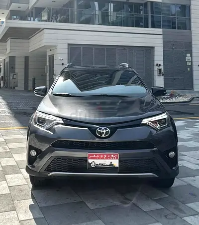 2017 Toyota RAV4 AWD SE trim, Grey Colour