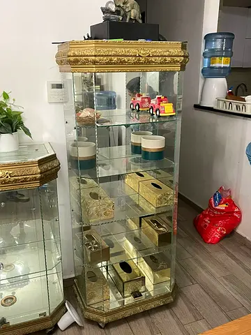 Glass cabinet 3 PCs
