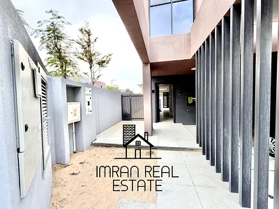 Like New Levish 3BR Corner Villa in Modern Community