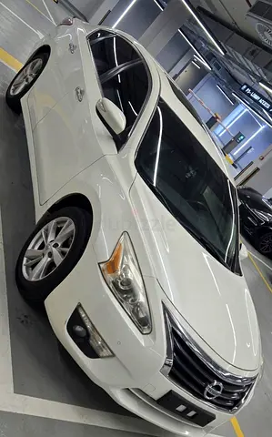 Nissan altima SV full option 2016