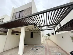 Corner Unit | L-Shape Garden | Closed Kitchen