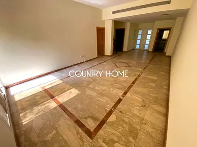 Spacious 5-Bedroom Villa in Umm Suqeim 1