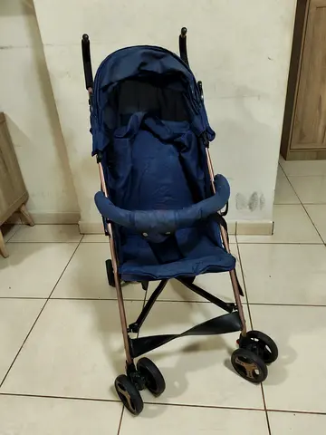 Lightweight navy umbrella stroller - used, good condition