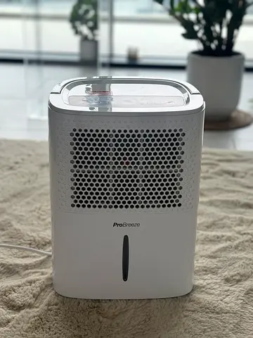 Pro Breeze 12L Dehumidifier – Excellent Condition