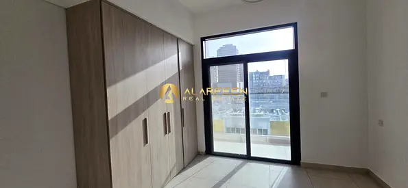 Spacious Studio | Unfurnished I Near to Enter and Exit
