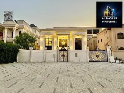 فيلا بمنطقه الروضه 2 _ عجمان _ أول ساكن ( طابقين + روف ) موقع مميز بجانب الخدمات