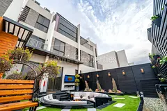 Upgraded | Decorated | Fireplace | The Best Villa