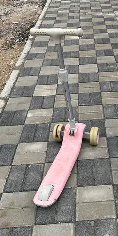 Kids scooter