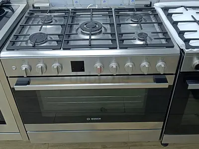 Bosch Brand 5 Burner Full Gas 5 Burner Full Cast iron Support Cooker Range Size 90 X 60cm