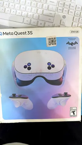 Meta Quest 3S 256GB VR headset — boxed, lightly used