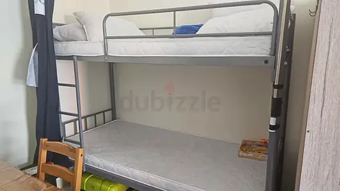 Double deck frame with 2 mattres