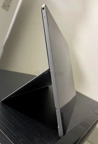 Microsoft Surface Pro 7 , 12.3 Touch Screen ,  Platinum , Core i7 - 16GB RAM - 256 SSD