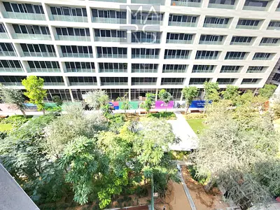 Lavish 1-bedroom | with balcony | Gym.pool