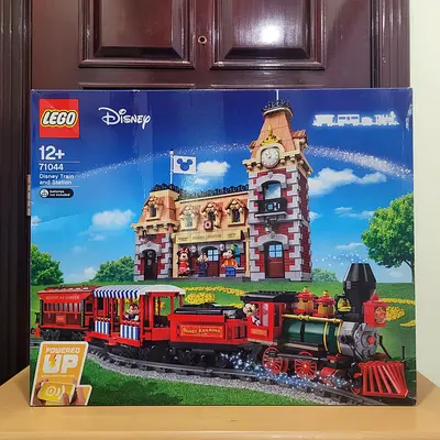 Lego - Disney Train and Station (71044)