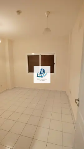 شقة فاخرة من فئة بريميوم 🏡 مكونة من غرفتين وصالة (2BHK) في بناية راقية جداً في النهدة – الشارقة 😍 بسعر مميز فقط 39,000 درهم سنوياً، مثالية للعائلات.
تتميز الشقة بصالة مغلقة، وبلكونة، وغرفتين واسعتين،