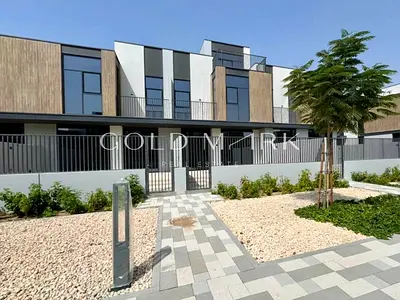 Close to Park| Motivated Seller| Near the Entrance