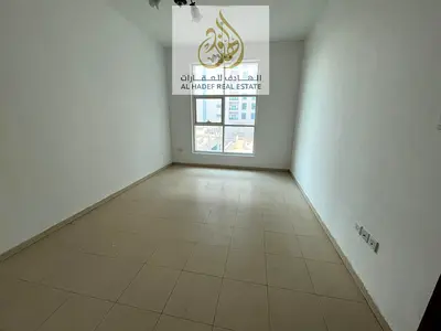 النعيمية 3 علي شارع الشيخ خليفة ابراج السيتي تاورز - غرفة و صالة 2 حمام مع بلكونة - مساحات واسعة تشطيبات ممتازة - 27 الف