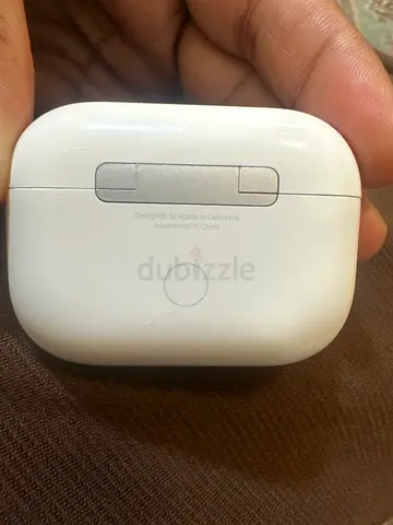 Apple AirPods Pro 2 charging case (genuine) good Working Good Condition Dubai Al Satwa