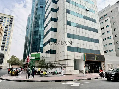 Decent Size, Vacant, Chiller Free, 1-4 Cheques