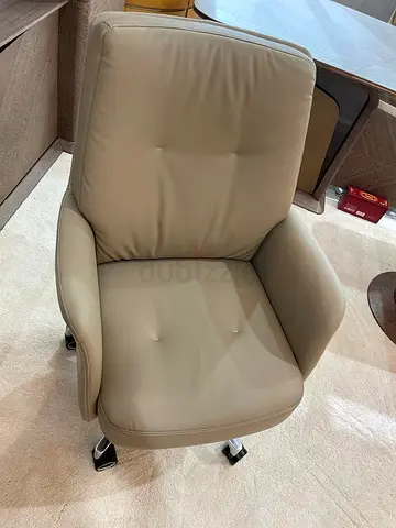 OFFICE CHAIR 💺