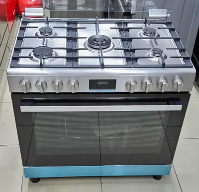 Free delivery Bosch 5-Burner Stainless Steel Gas Range with Oven - Used, Good Condition