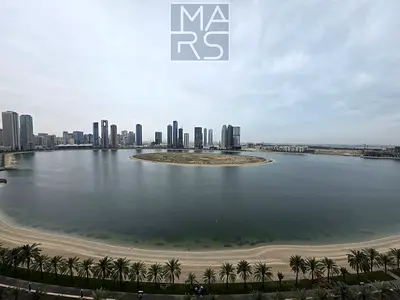 شقة فاخرة 3 غرف نوم بإطلالة بانورامية على البحر