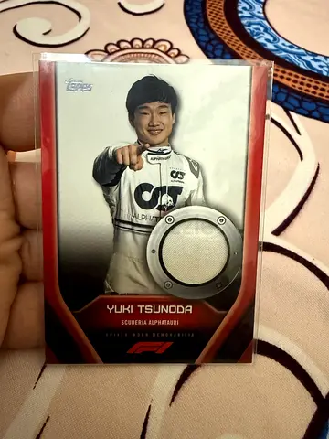Topps F1 Chrome 2022 Yuki Tsunoda Relic card