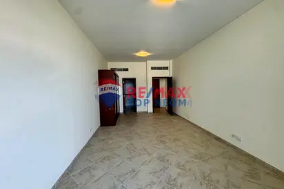SPACIOUS - PRIME LOCATION - READY