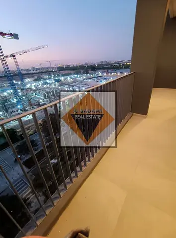 🏢 شقة للإيجار – غرفة وصالة في "ذا جيت"، الجادة | إطلالة مباشرة على فلل سراب