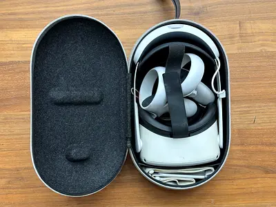 Meta Quest 2 with original additional battery.