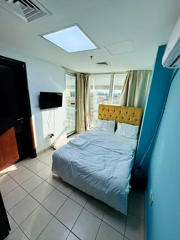 Cozy room for solo female