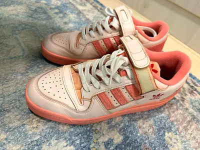 Adidas Forum 84 Pink US9.5 Sneakers