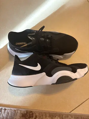 Nike Superrep UK 5, EU 38.5