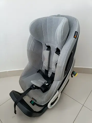 BeSafe Stretch Car Seat (0–6 yrs) – Excellent Condition