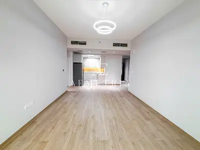 Brand New I Spacious Lay Out I Mid Floor