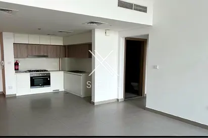 Easily accessible level | Semi Furnished | Rented