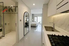 FURNISHED STYLISH STUDIO/POOL VIEW/VACANT