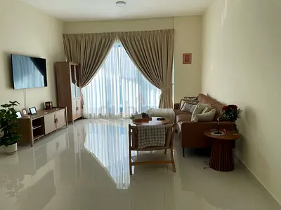 Spacious Room with Private Washroom in 3BHK – Girls Only | 5,000 AED
