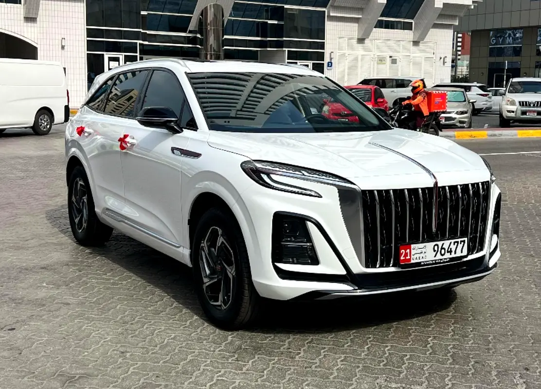 Hongqi HS3 2025 — photo 1 of 5