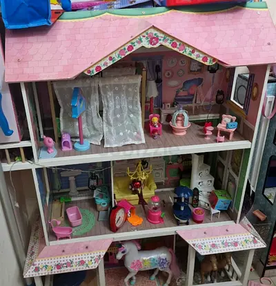 Full Wooden 2 storey Dollhouse