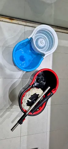 Spin mop and bucket set with an extra bucket - lightly used