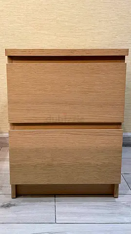 IKEA malm bedside nightstand - 80 aed only