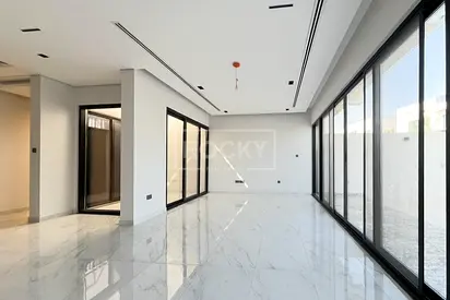 Vacant | Ideal for Family | Bright and Modern