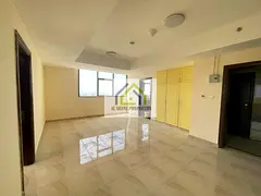 Free parking 2bhk with Wadroob near to park