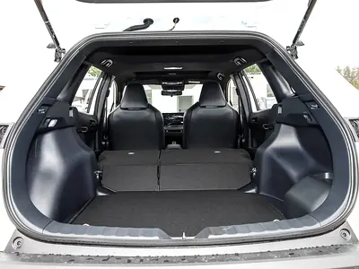 2026 Toyota COROLLA CROSS 照片 18